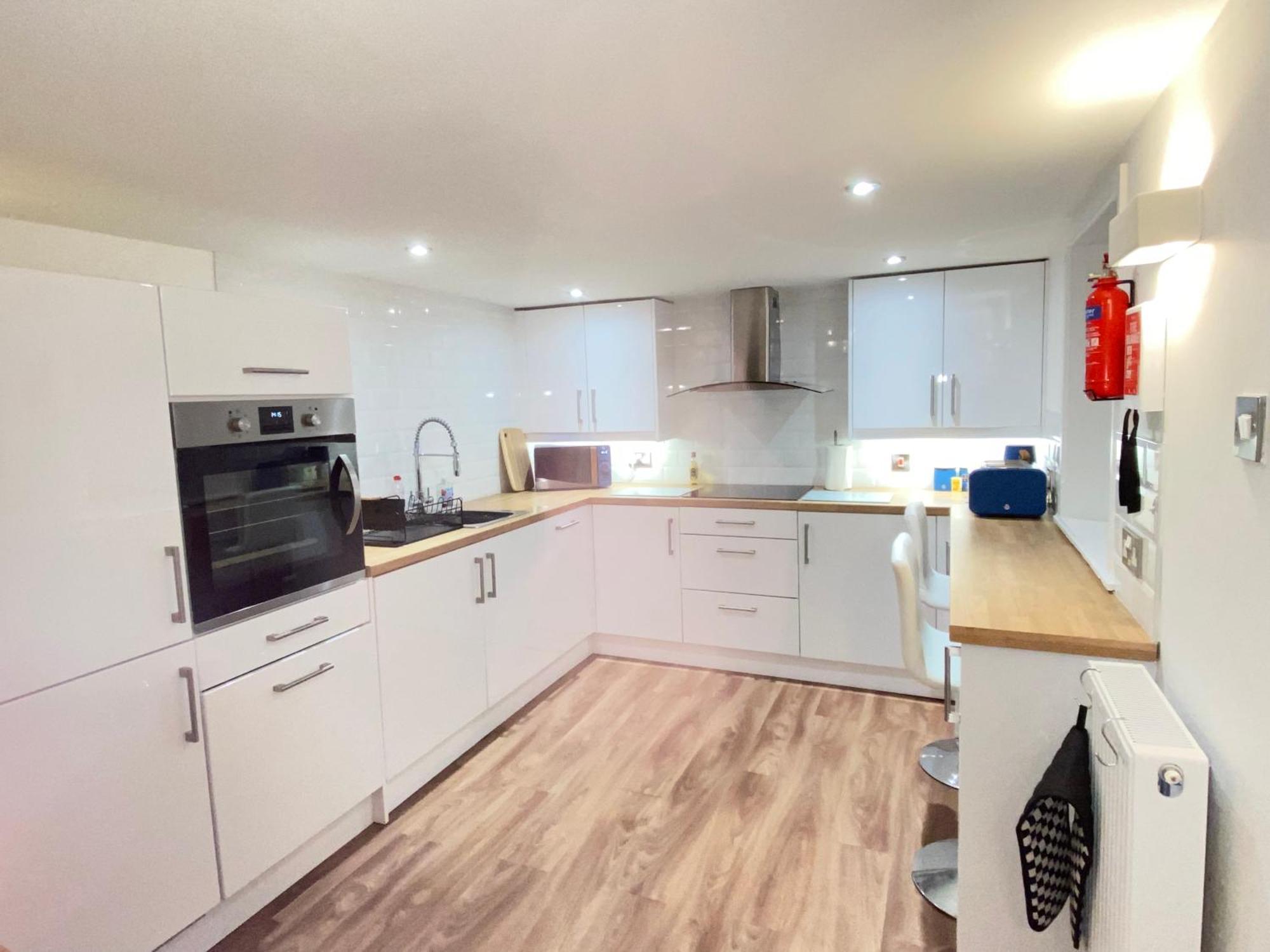 Westons Hideaway, 2 Bed, Free Parking, 6 Mins Walk To Beach, Eksteriør billede