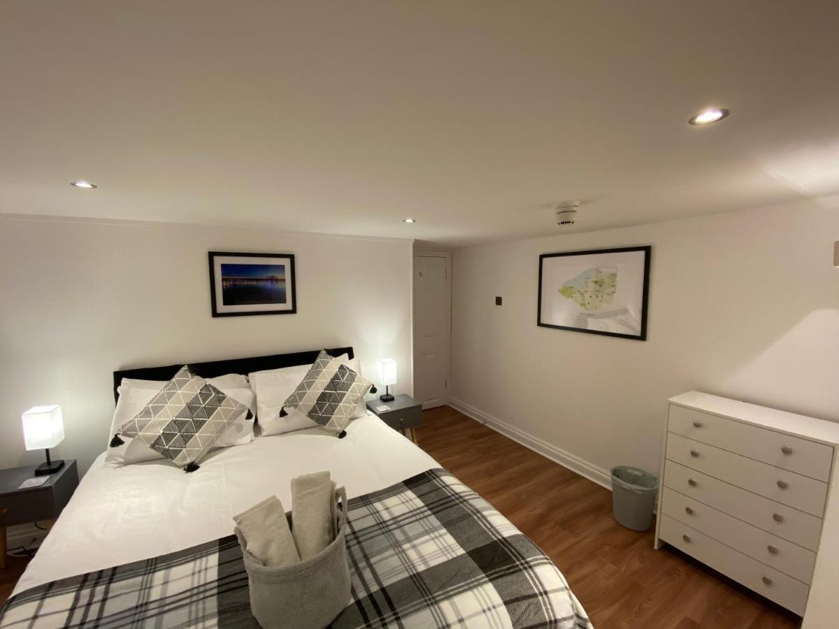 Westons Hideaway, 2 Bed, Free Parking, 6 Mins Walk To Beach, Eksteriør billede