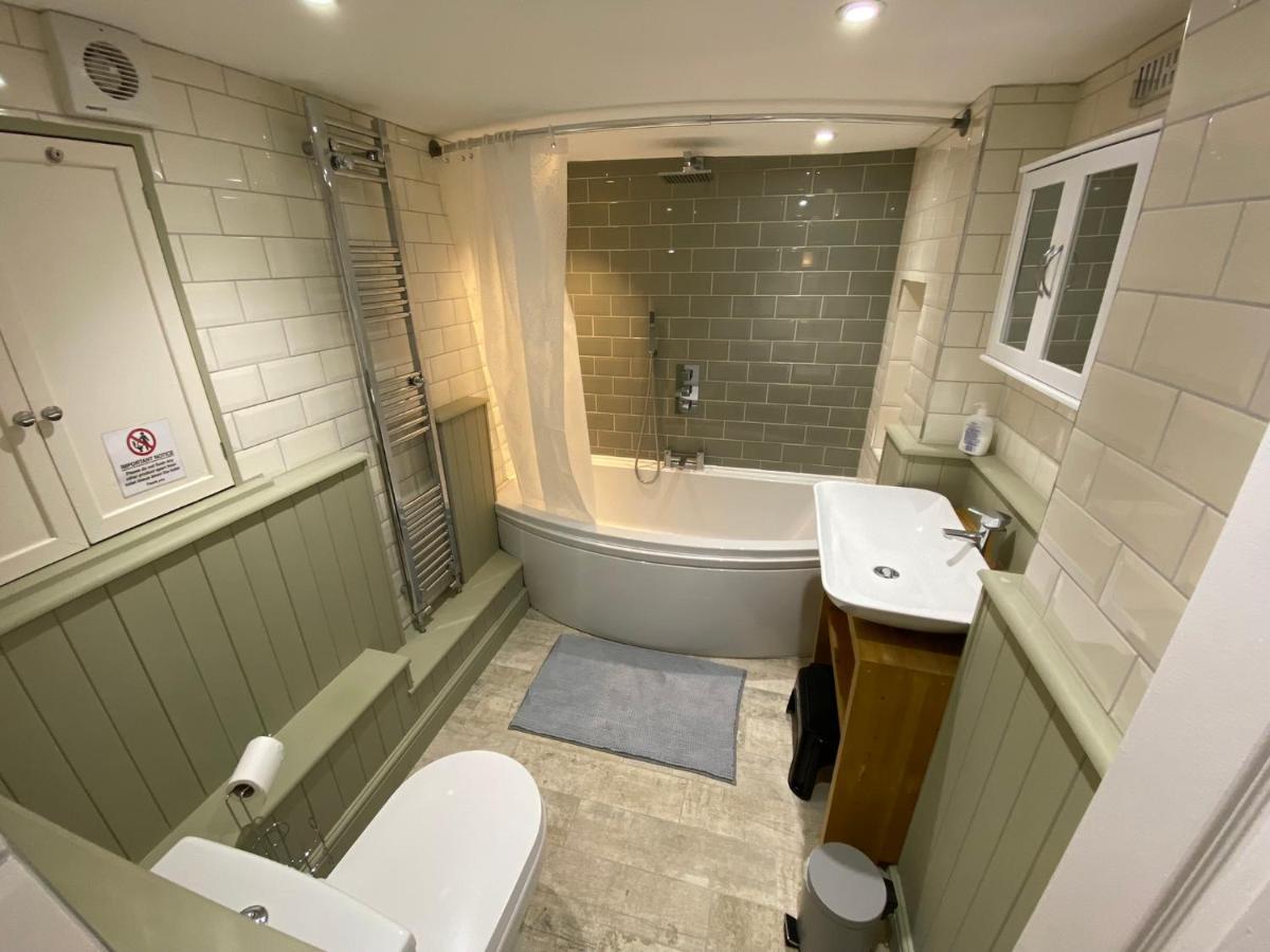 Westons Hideaway, 2 Bed, Free Parking, 6 Mins Walk To Beach, Eksteriør billede